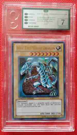Blue Eyes White Dragon LC01-EN004 - 2010 - Only Graded 7